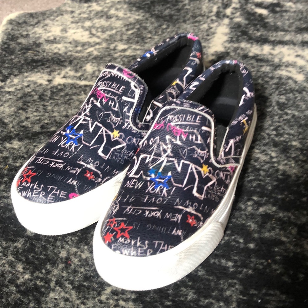 DKNY Slippers